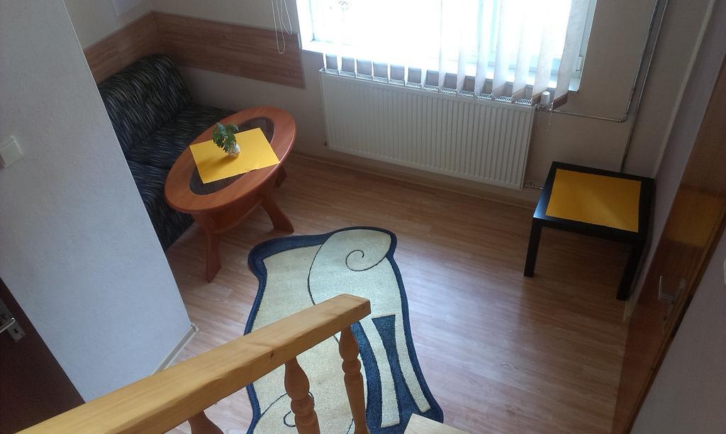 Penzion Marina Pri Slovenskej Restauracii Brezno Room photo
