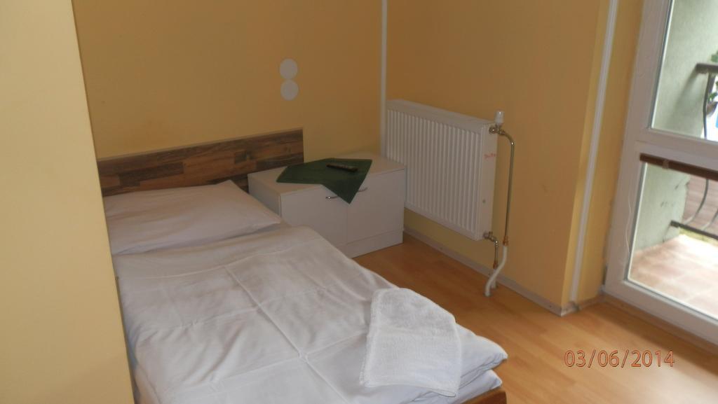 Penzion Marina Pri Slovenskej Restauracii Brezno Room photo