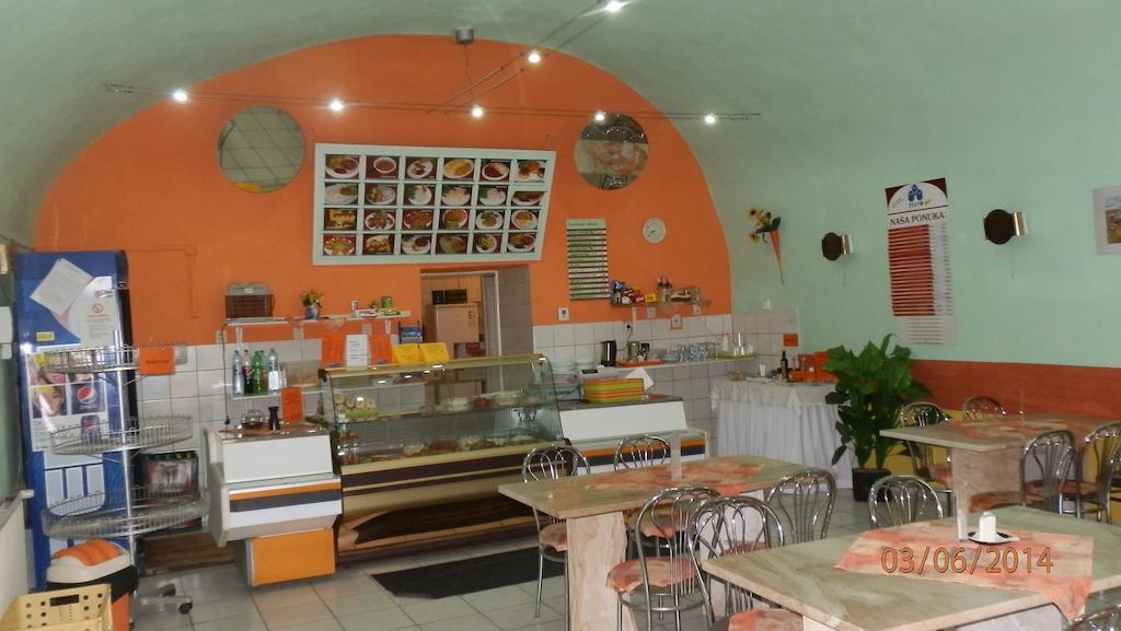 Penzion Marina Pri Slovenskej Restauracii Brezno Room photo